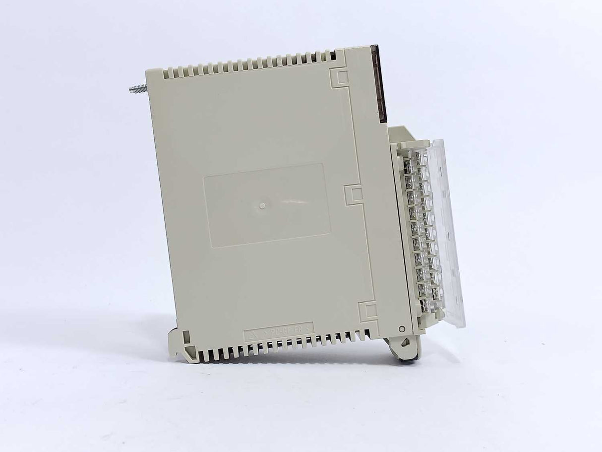 Schneider Automation TSXDSY08T2 Output Module 24VDC 0.5A w/ TSXBLY01