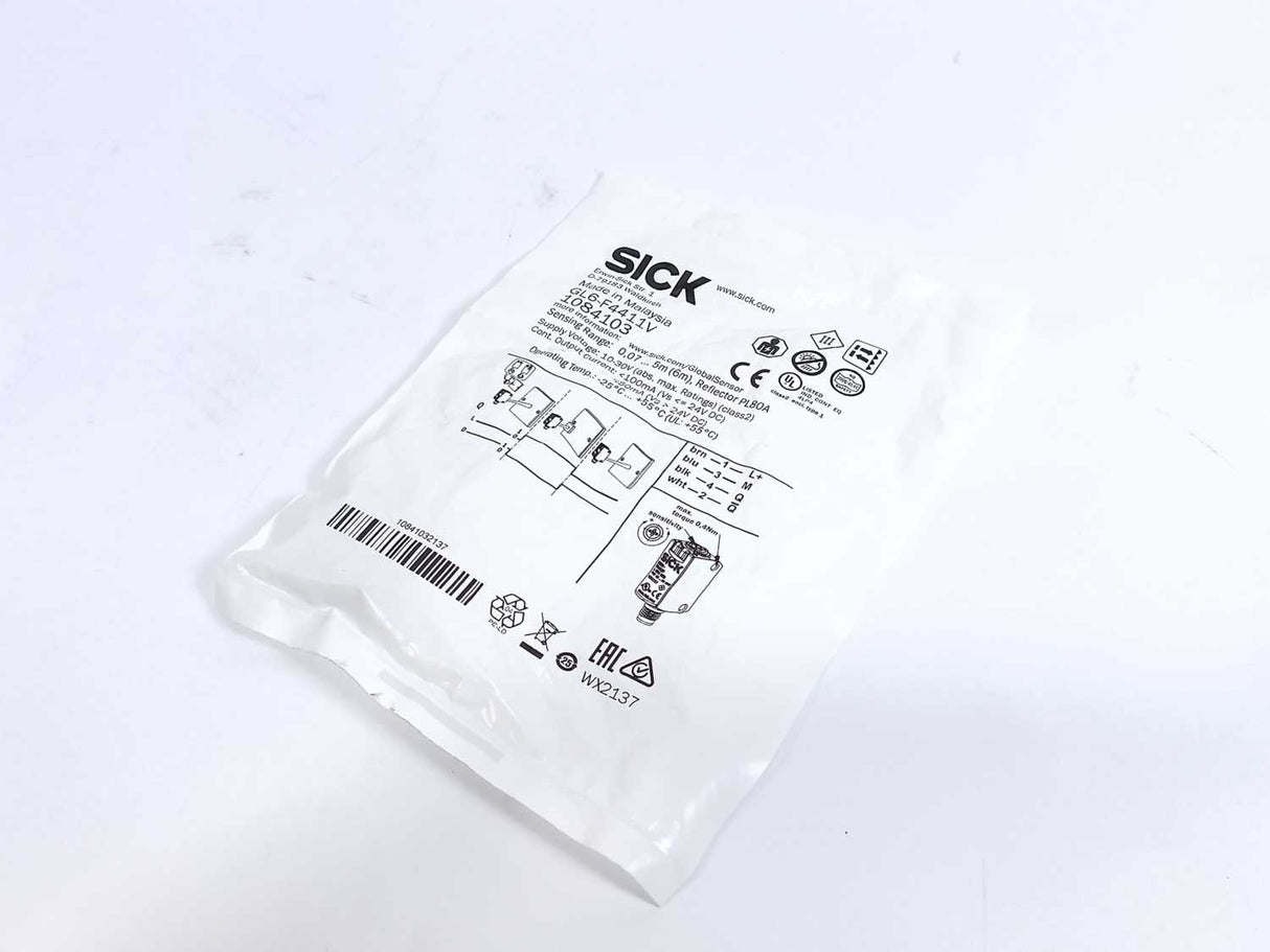 SICK 1084103 GL6-F4411V Photoelectric Retro-Reflective Sensor