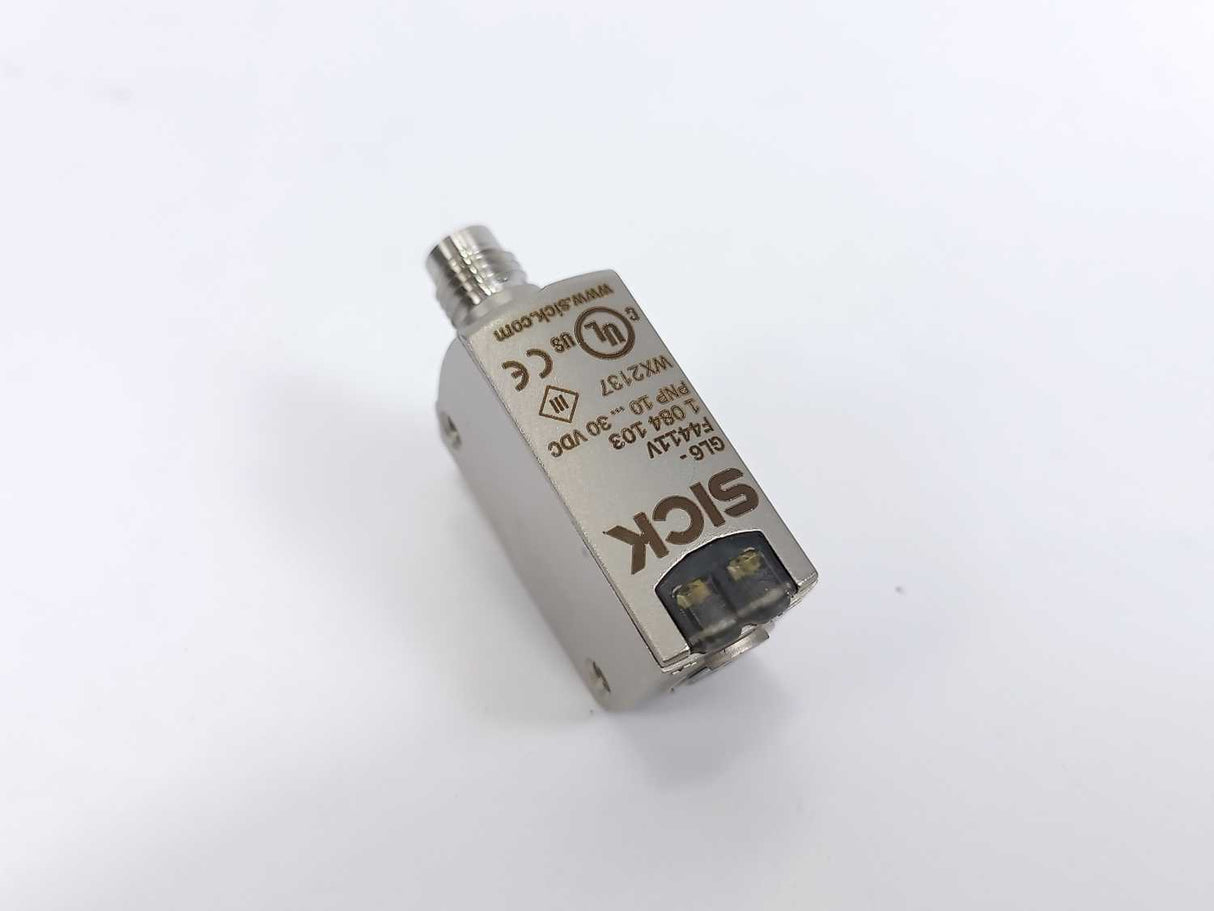 SICK 1084103 GL6-F4411V Photoelectric Retro-Reflective Sensor