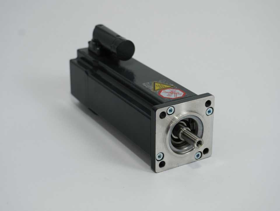 Beckhoff AM8122-0JH1-0000 Servo Motor