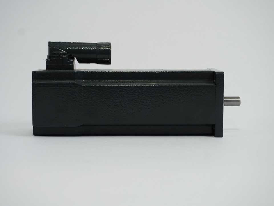 Beckhoff AM8122-0JH1-0000 Servo Motor