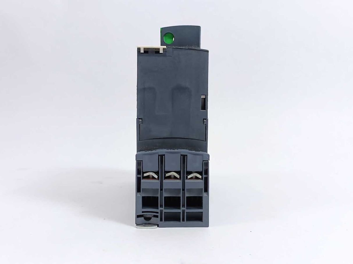 Schneider Electric LUB12 Power Base W/ LUCA1XBL Controller