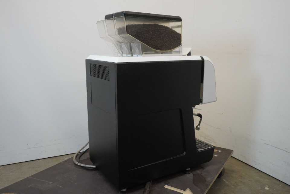 Evoca Group / Necta 2ES3RM Kalea Espresso Fresh Milk Automatic Coffee Machine