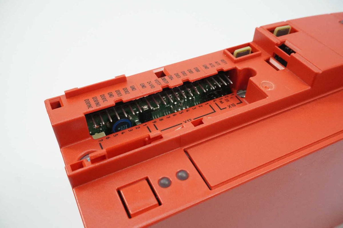 SEW Eurodrive MC07B0008-2B1-4-00 MOVITRAC B Inverter