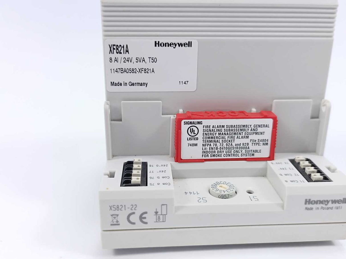 Honeywell XF821A Panel Bus IO Module, 8 IO w/ XS821-22 Terminal socket