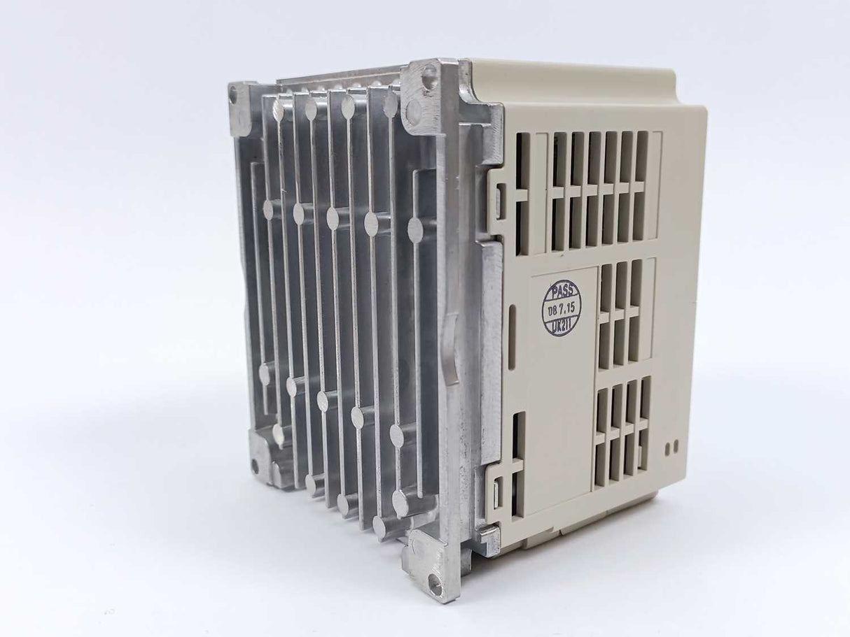 OMRON / YASKAWA CIMR-V7AZ40P2 Varispeed V7 Inverter Drive