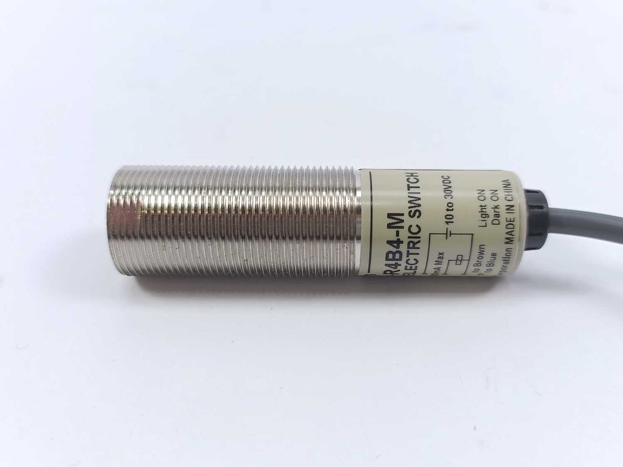OMRON E3F2-R4B4-M Photoelectric sensor