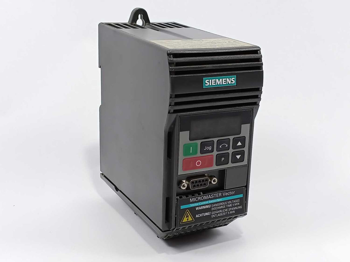 Siemens 6SE3212-8BA40 MICROMASTER vector 230V 47-63 Hz Class 2 issue: C 06