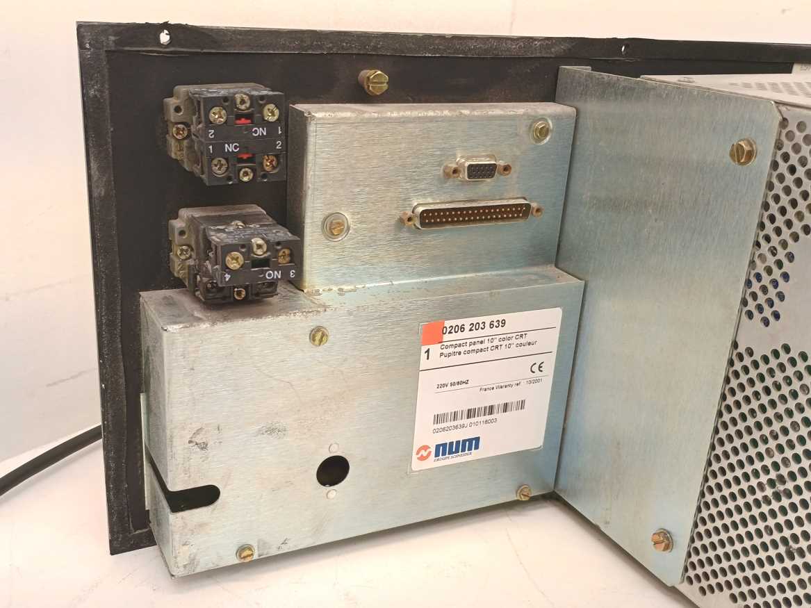 NUM 0206203639 BAV-CN3 Compact Panel 10" Color CRT