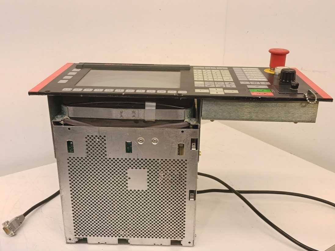 NUM 0206203639 BAV-CN3 Compact Panel 10" Color CRT