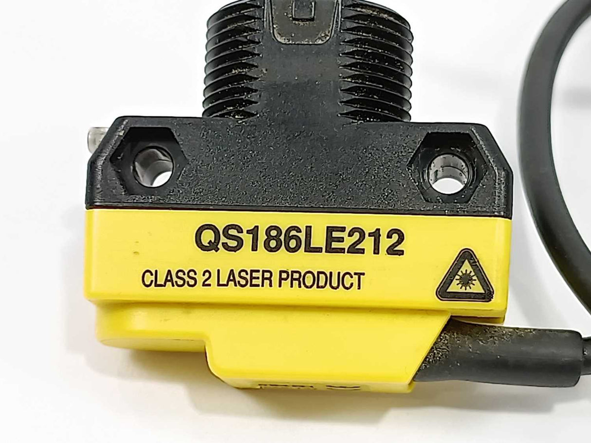 Banner Engineering QS186LE212 All Purpose Photoelectric Sensor. 1m Length Cable