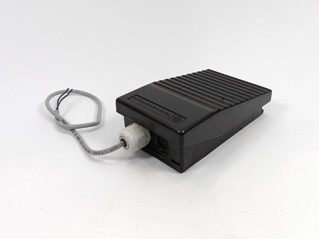 TELEMECANIQUE XPE-A110 single foot switch - IP43 - without cover