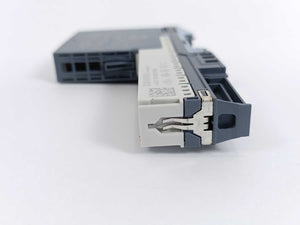 Siemens 6ES7131-6BF01-0BA0 ET 200SP Digital Output Module W/ 6ES7193-6BP20-0DA0