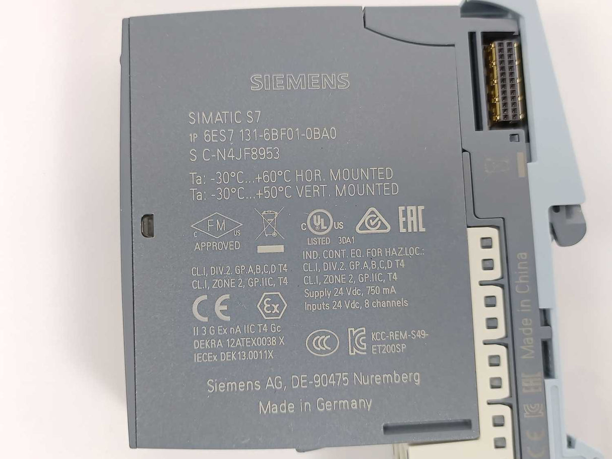 Siemens 6ES7131-6BF01-0BA0 ET 200SP Digital Output Module W/ 6ES7193-6BP20-0DA0