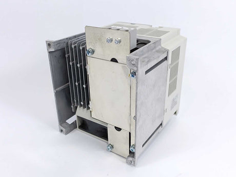 Mitsubishi FR-E520S-1. 5K-EC E500 Inverter, 1.5kW 230V w/ FR-PA02-02 Display