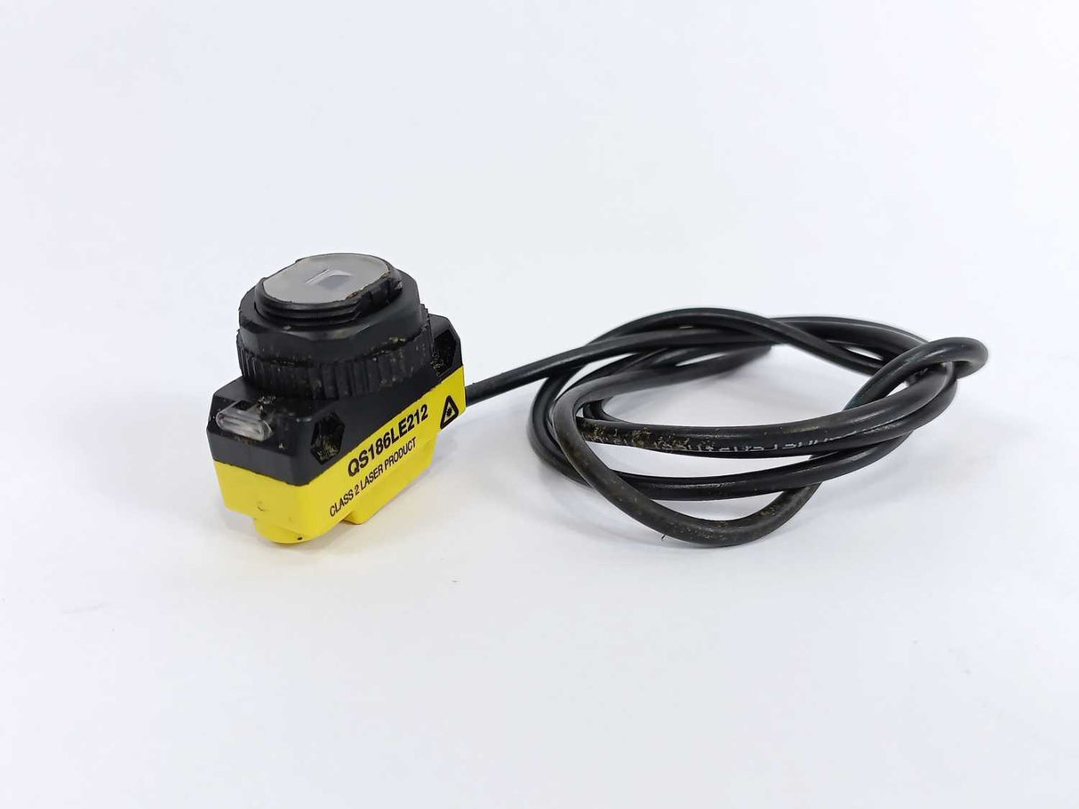 Banner Engineering QS186LE212 All Purpose Photoelectric Sensor