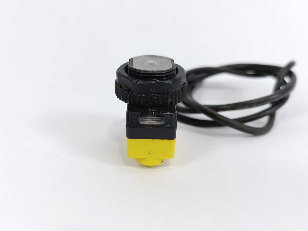 Banner Engineering QS186LE212 All Purpose Photoelectric Sensor