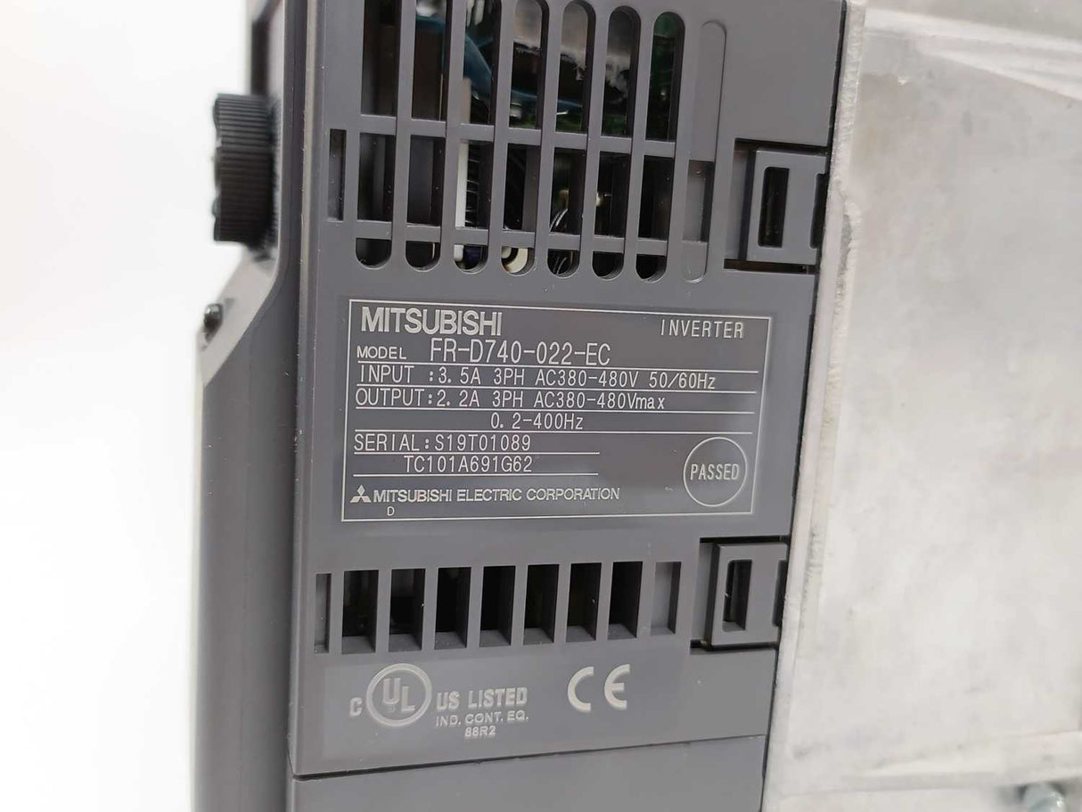 Mitsubishi FR-D740-022-EC FR-D700 Compact Inverter w/ FFR-CSH-036-8A-RF1