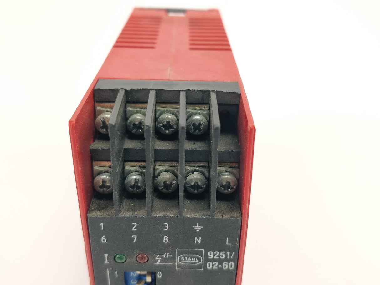 Stahl 9251/02-60 Relay Repeater 220V
