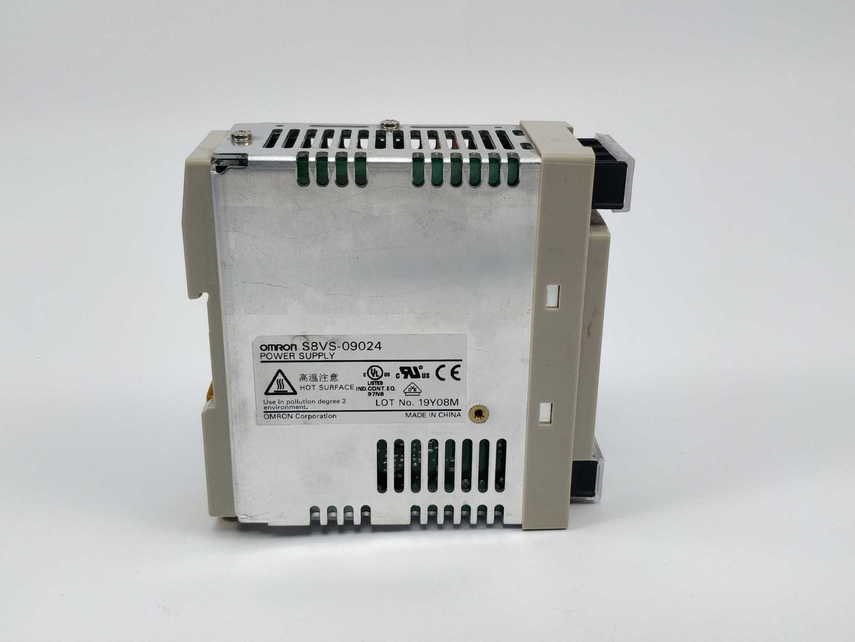 OMRON S8VS-09024 Out 24V 3,75A  Power Supply
