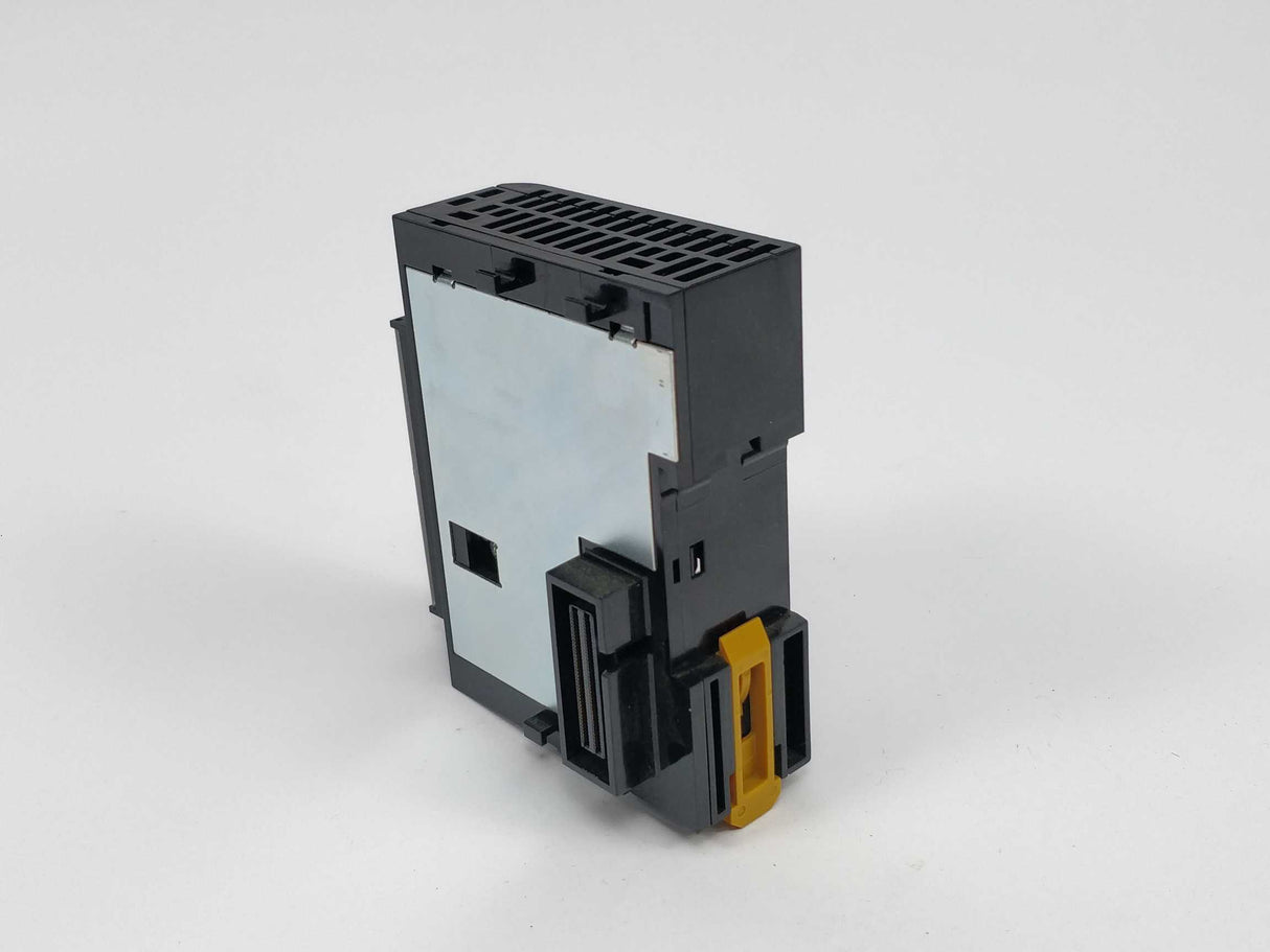 OMRON CJ1W-PD022 Power supply unit PD022