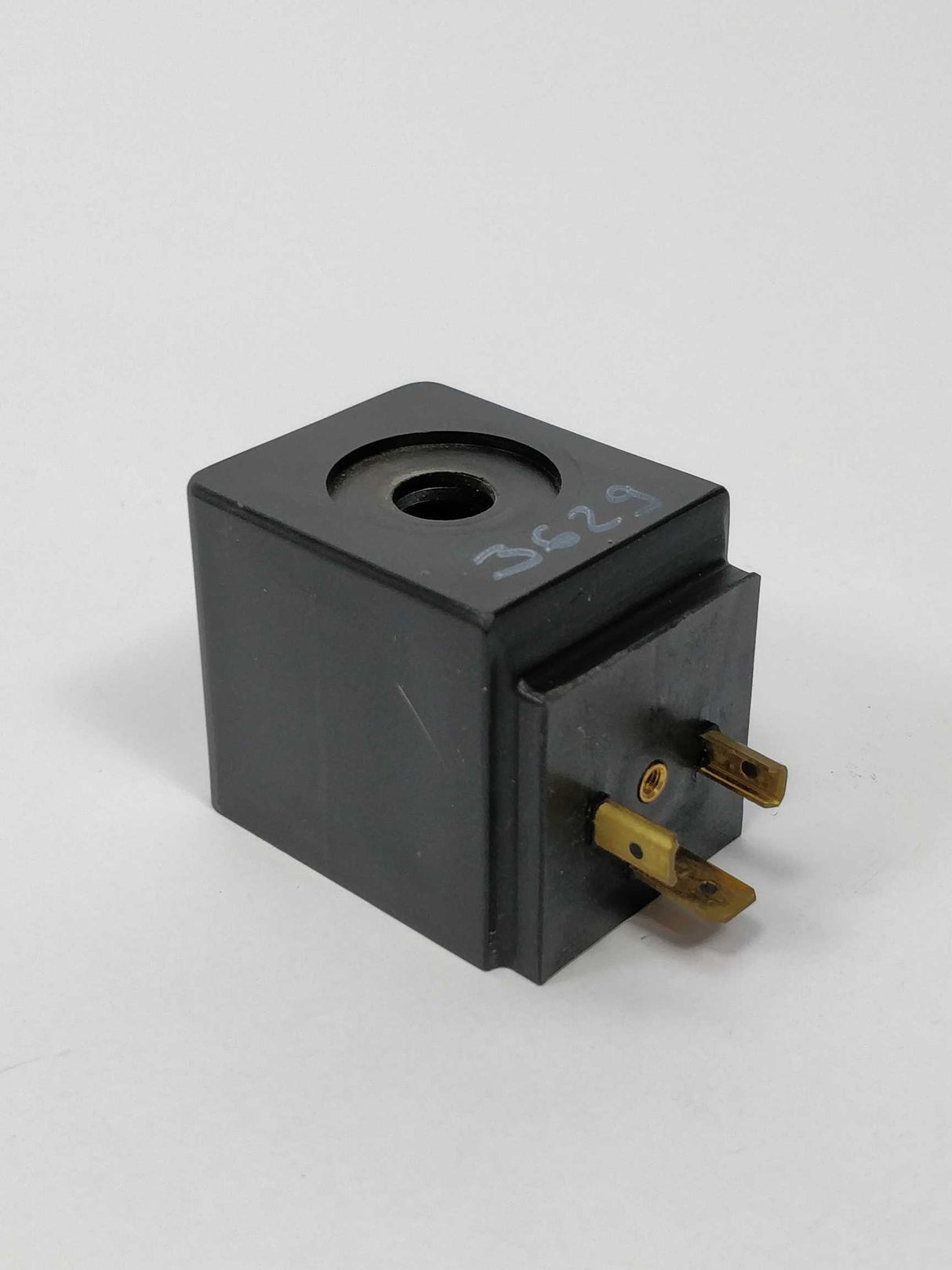 MEG 04010535 Solenoid coil