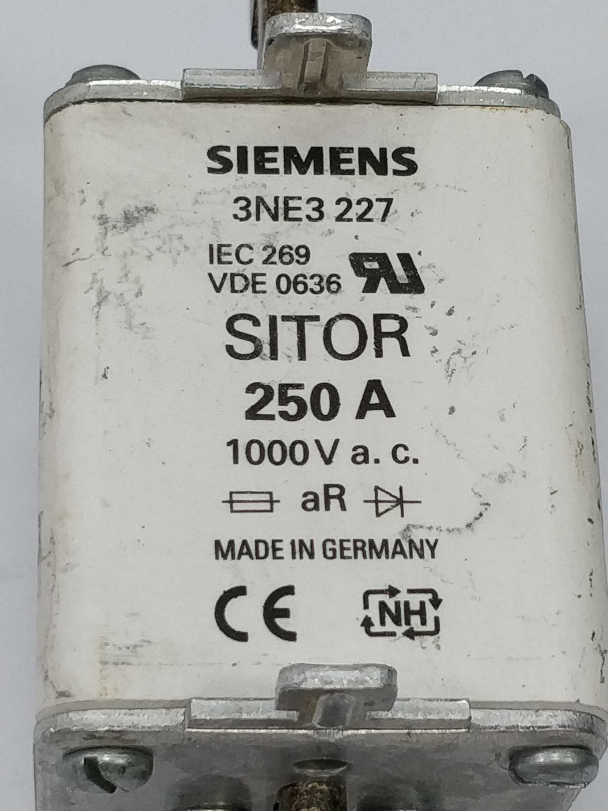 Siemens 3NE3227 Sitop fuse 250A 1000V