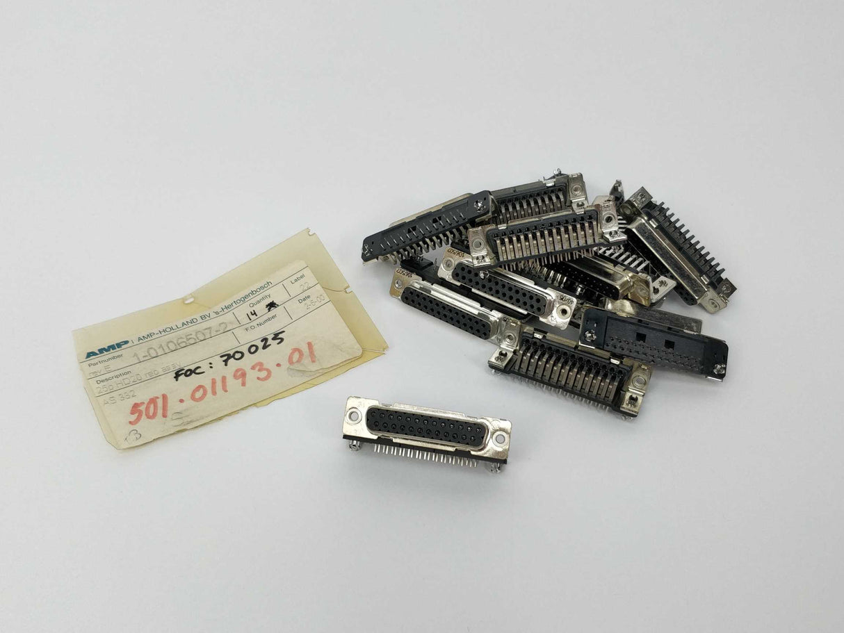 AMP 1-0106507-2 D-Sub 25-pin rev.E 14pcs