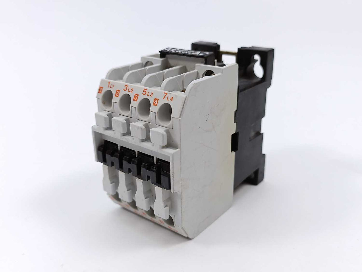 Danfoss 037H0022 Contactor CI 9 w/ 4 Main Contacts 220V coil