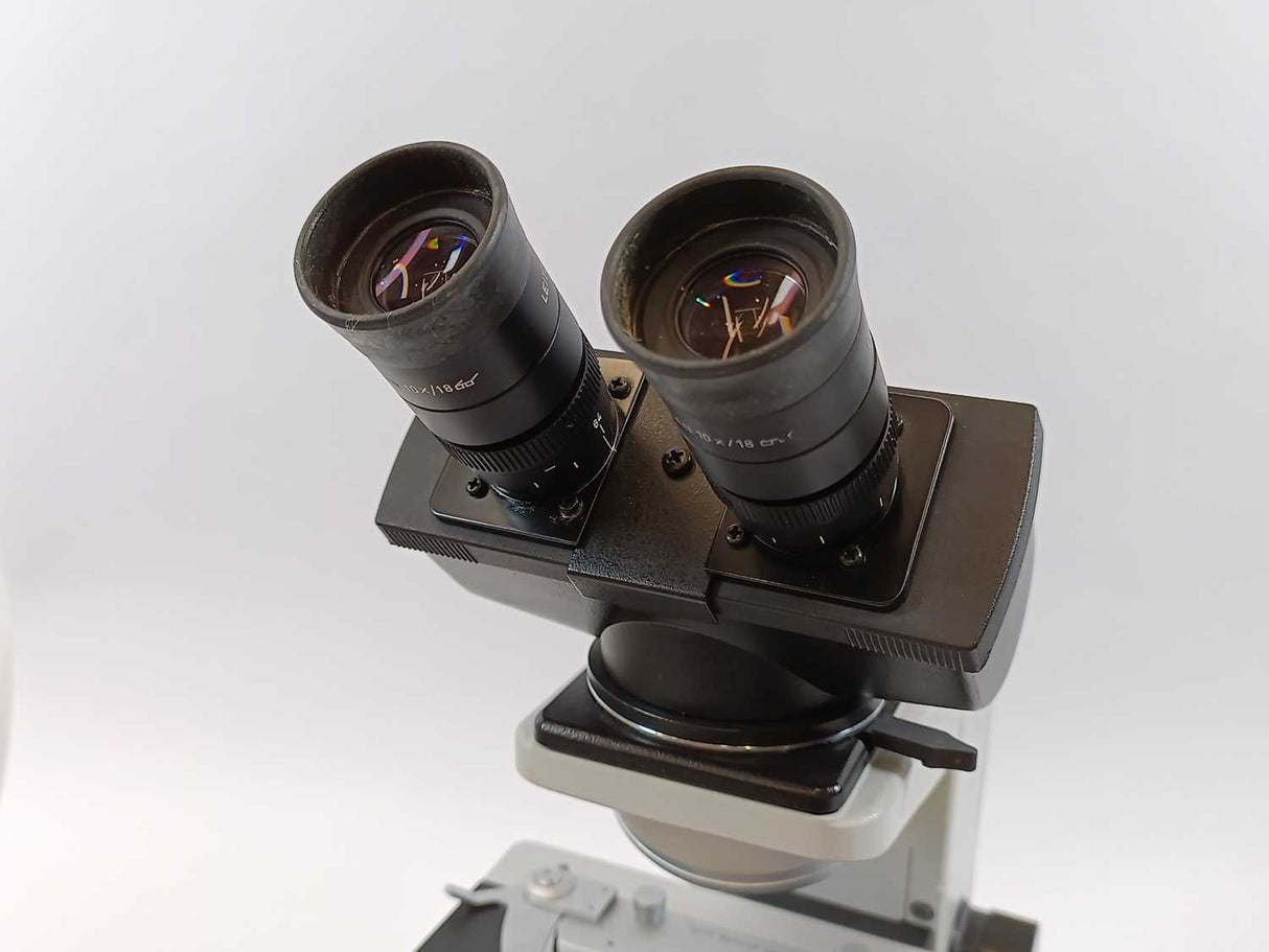 Leitz 020-435.025 Laborlux 12 Microscope, No optics w/ Periplan 10x/18