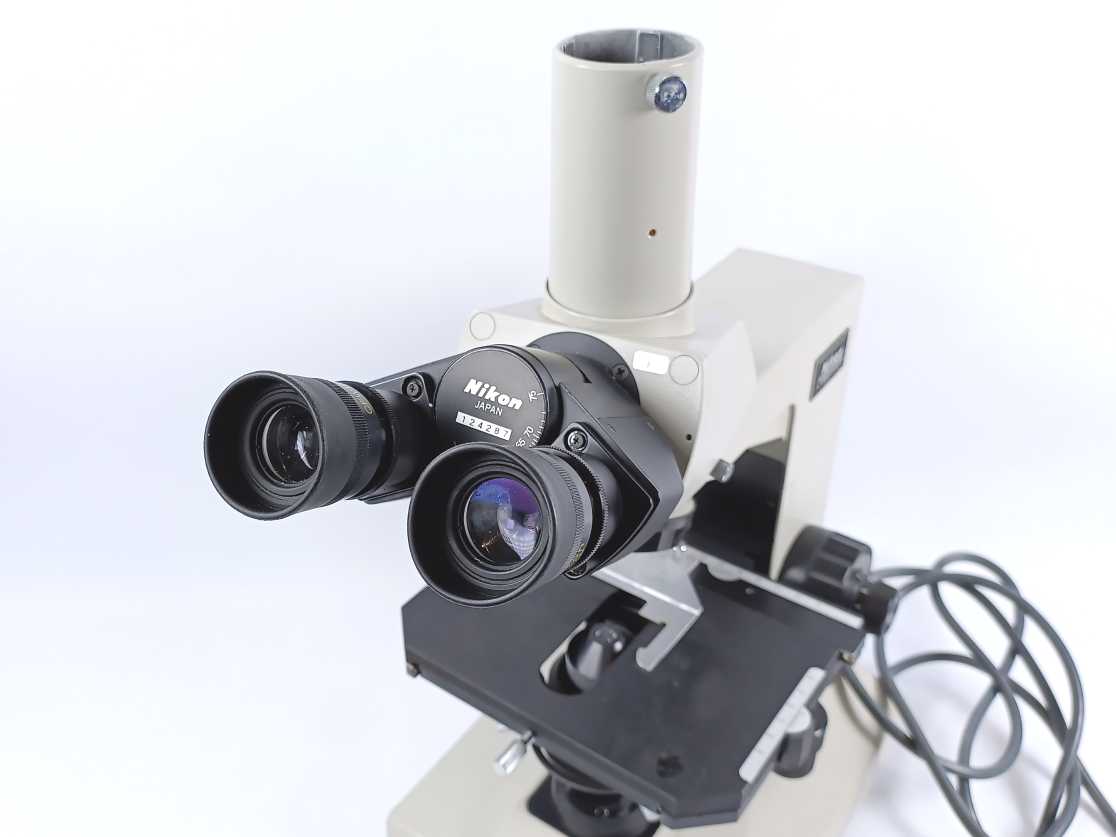 Nikon Labophot Research Microscope w/ 2pcs CFW10x Ocular
