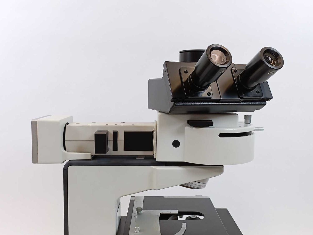 Leitz 020-435.026 Laborlux 11 Microscope, No optics w/ 10x W.F. oculars