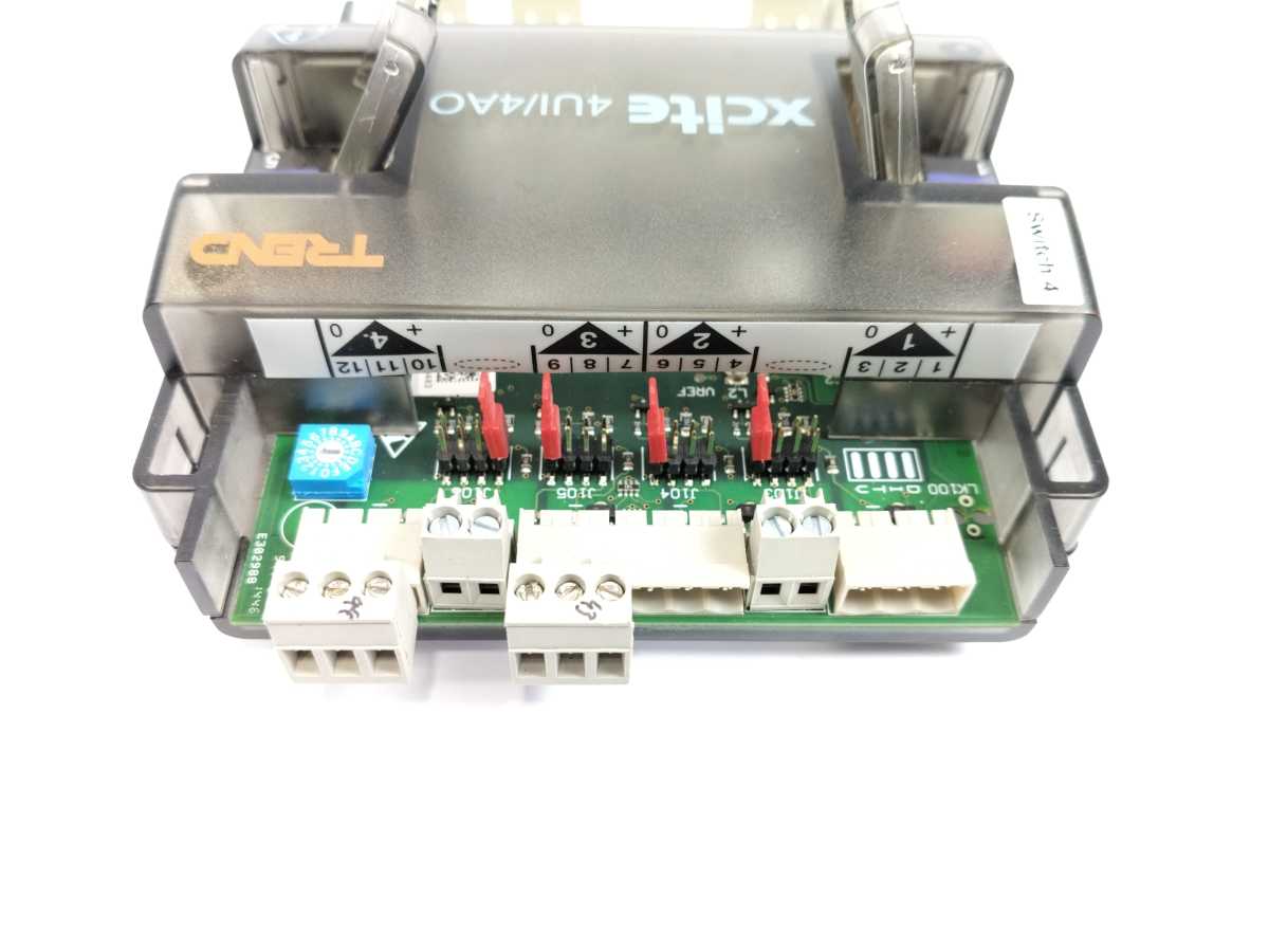 TREND ITEM3-2000U040400 XCITE/IO/4UI/4AO