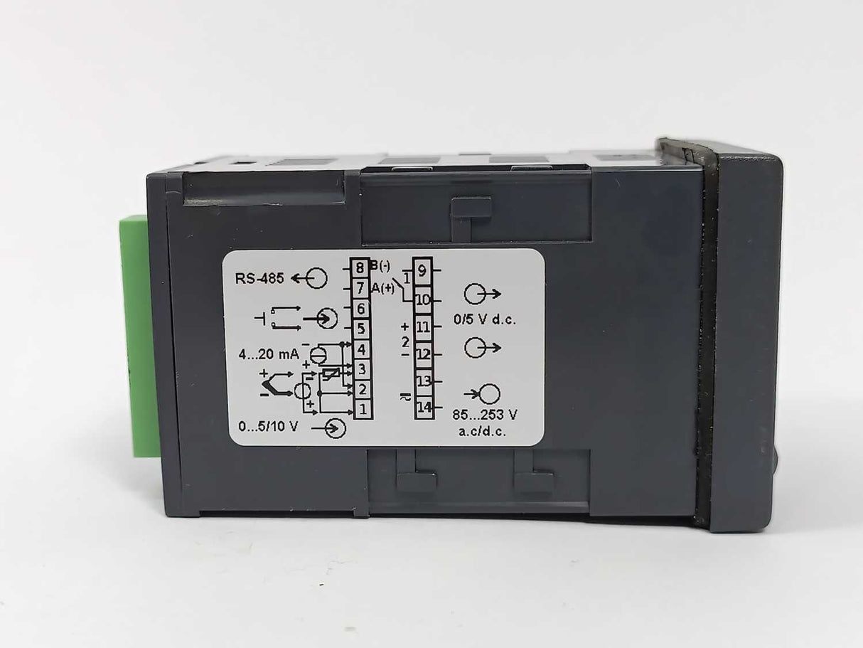 LUMEL RE72-12100E0 RE72 Temperature controller