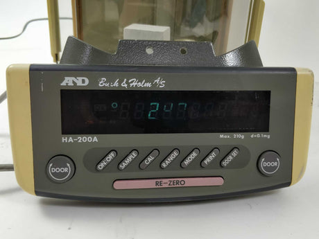 A&D Company HA-200A Analytical Balance with Automatic Door DC15V 0.5A