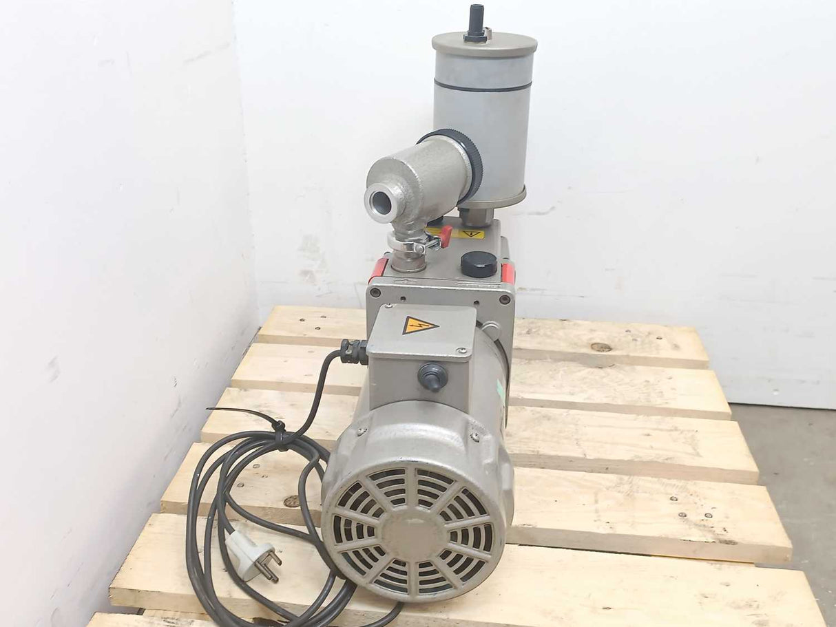 Edwards E2M8  Two-stage Rotary Vane Vacuum Pump