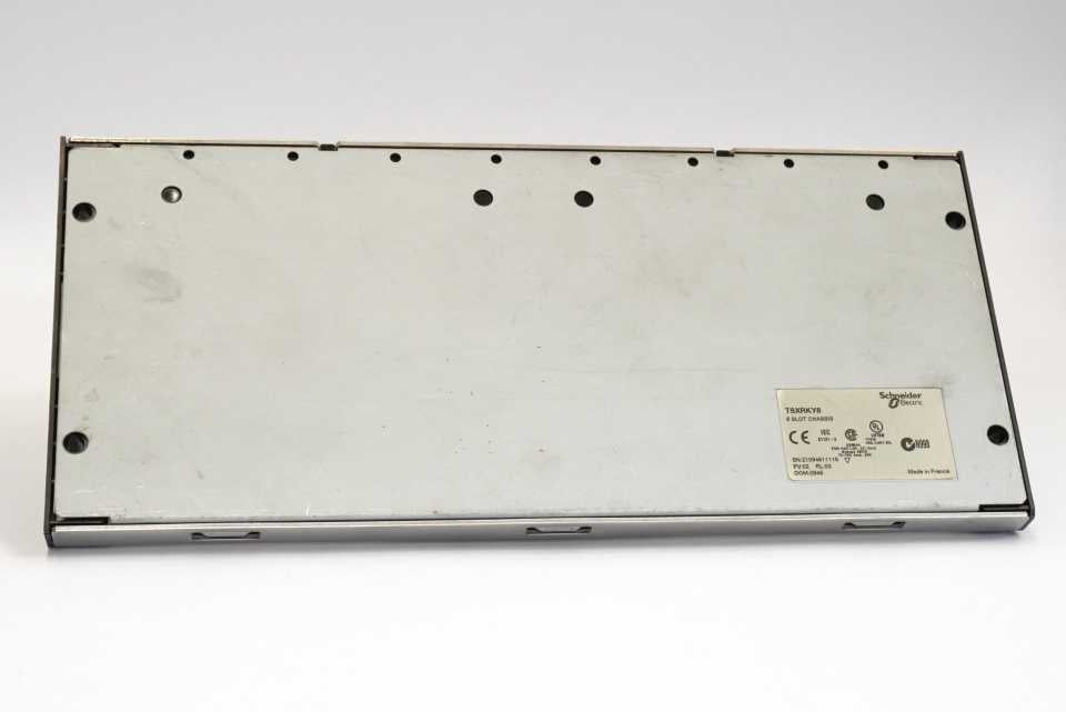 Schneider Electric TSXRKY8 8-slot Non-Extendable Backplane / Chassis