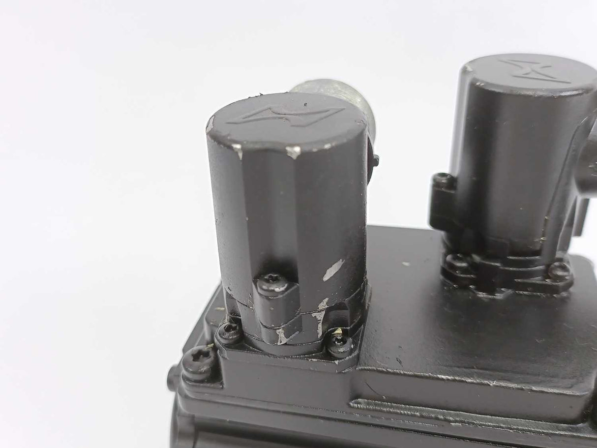 Rexroth R911288403 MKD025B-144-KG1-UN 3-Phase Synchronous PM Motor
