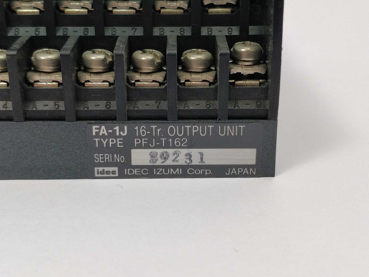 IDEC Corporation PFJ-T162 FA-1J 16-Tr. OUTPUT UNIT