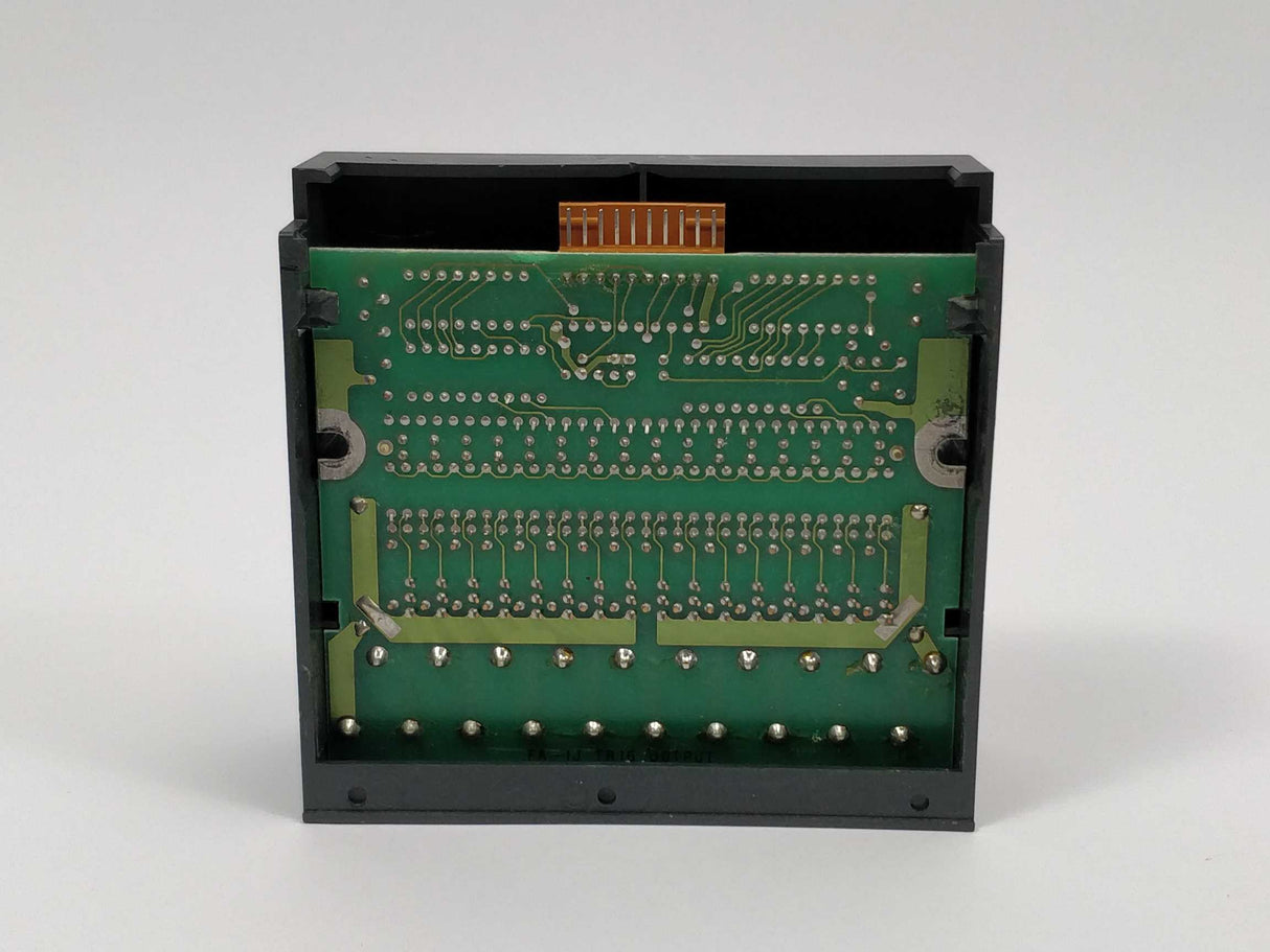 IDEC Corporation PFJ-T162 FA-1J 16-Tr. OUTPUT UNIT