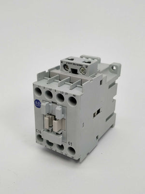 ALLEN-BRADLEY 100-C16KF01 Contactor ser. B, Not used