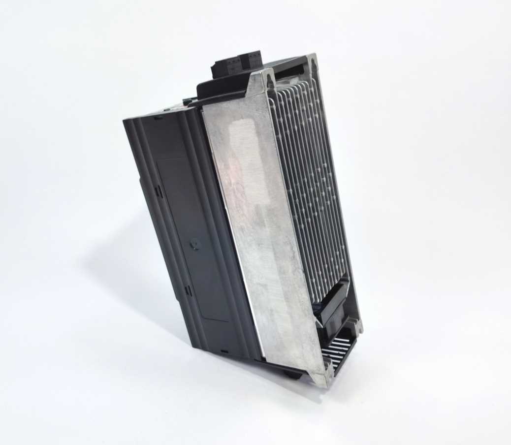 SEW-EURODRIVE  MDX61B0015-5A3-4-00 MOVIDRIVE Control Unit 08243492, red plastik missing
