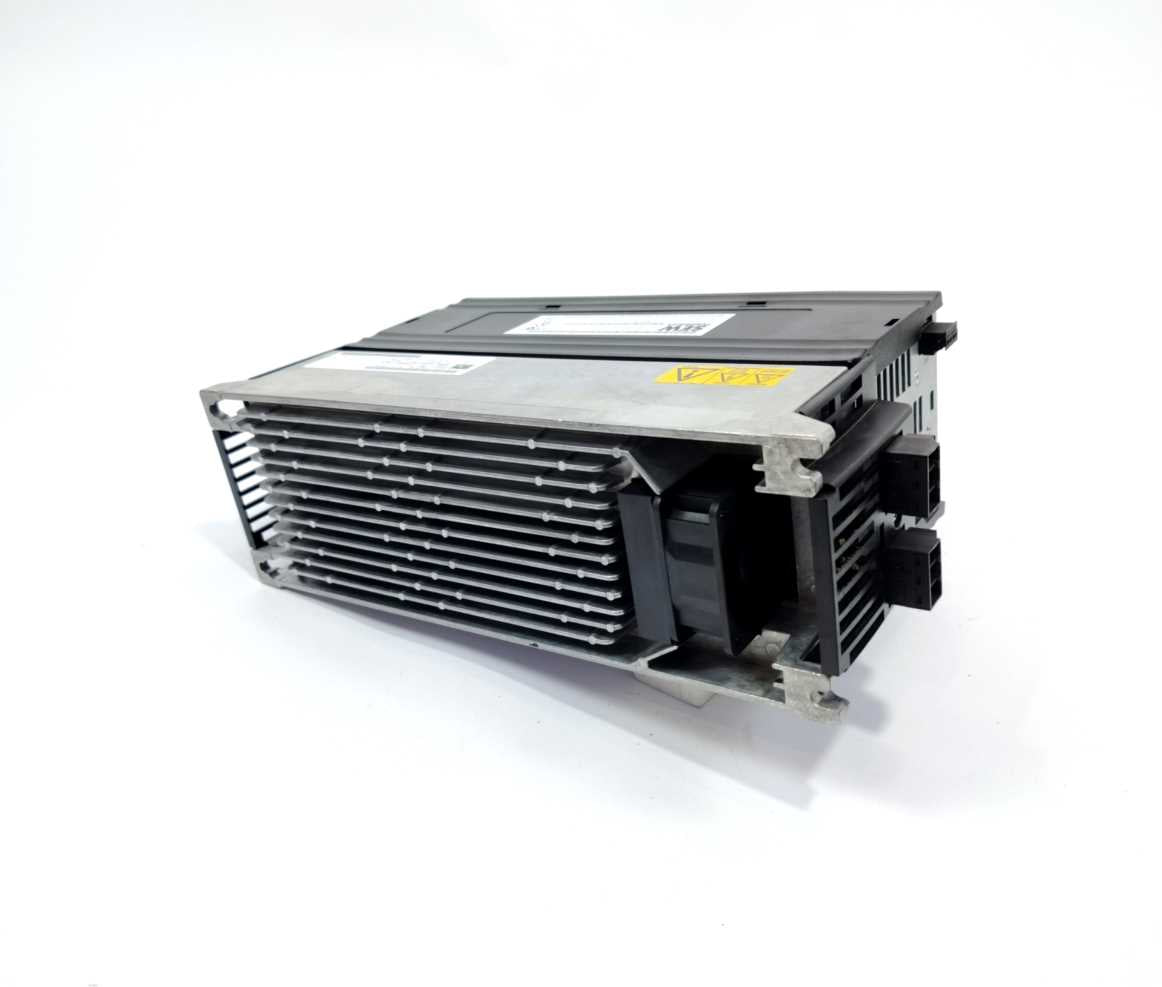 SEW-EURODRIVE  MDX61B0015-5A3-4-00 MOVIDRIVE Control Unit 08243492, red plastik missing