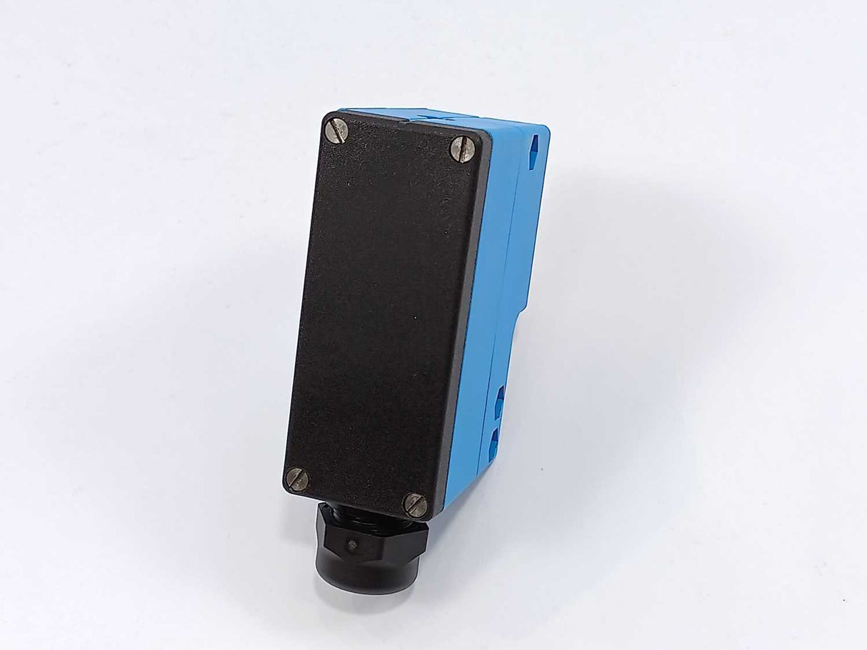 SICK 1005385 WL36-B230 Photoelectric retro-reflective sensor
