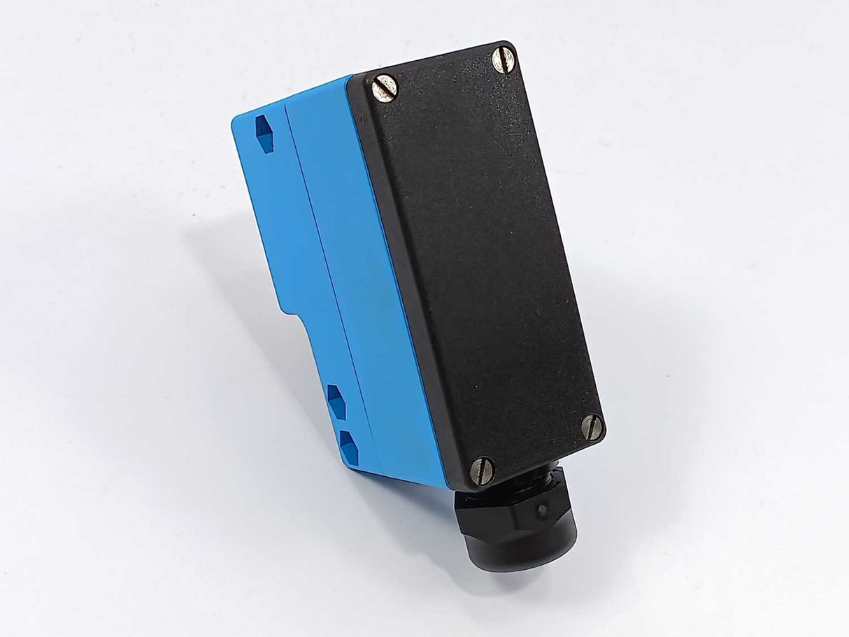 SICK 1005385 WL36-B230 Photoelectric retro-reflective sensor