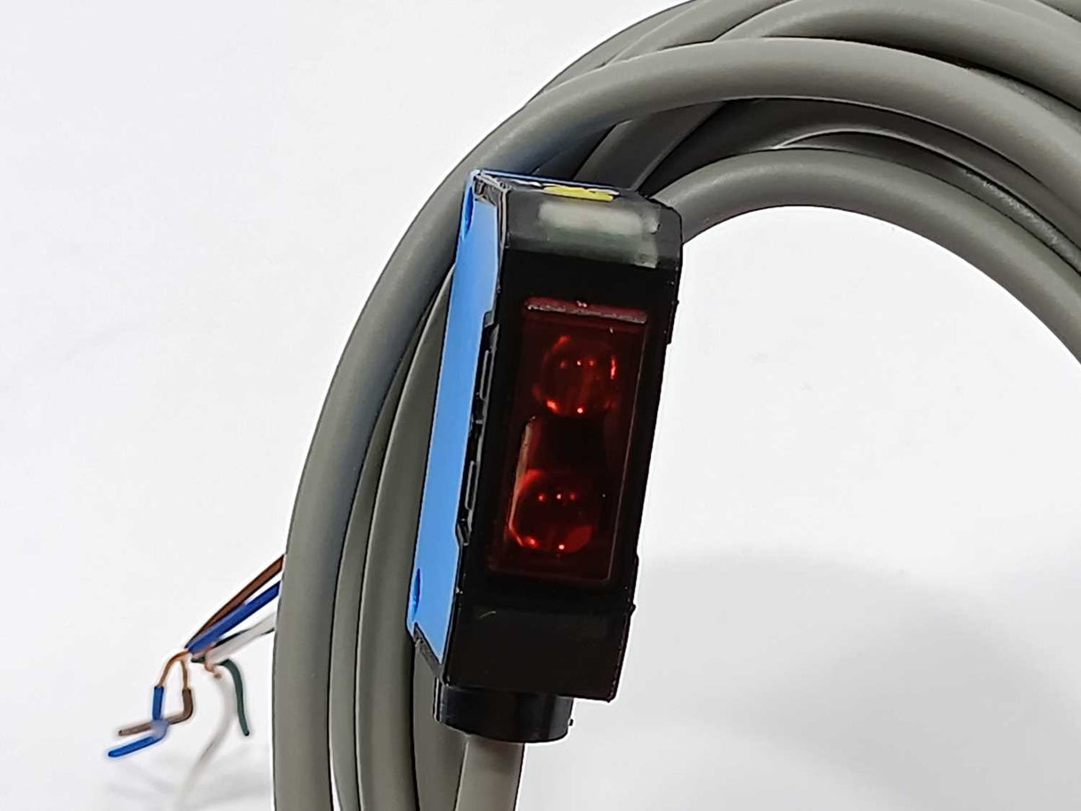 SICK 6011045 WT150-N162 | W150 Miniature Photoelectric Sensor