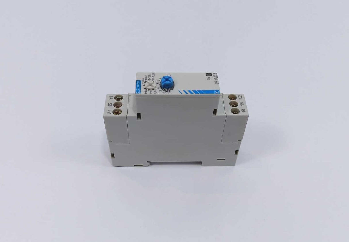 Crouzet 88 826 115 MAR1 Time Delay Relay