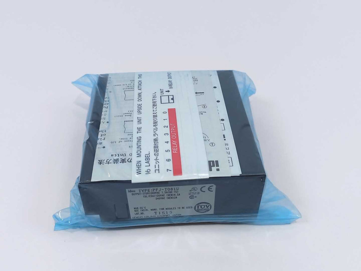 Idec PFJ-T081U FA-1J 8-Relay OUTPUT UNIT