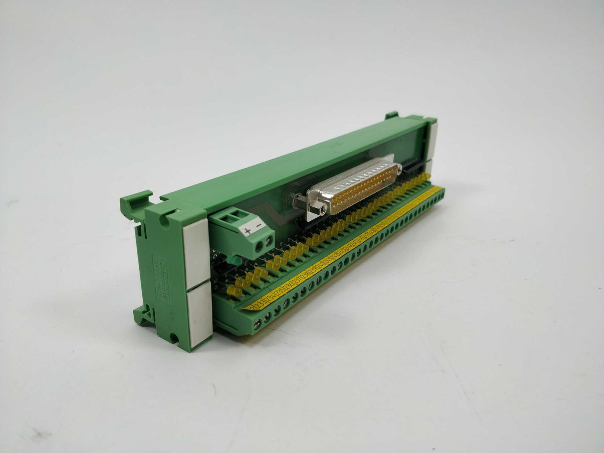 Phoenix Contact UM 45-D37SUB/S/32LA/NUM UM 45-D37SUB/S/32LA/NUM Interface module. 2968331