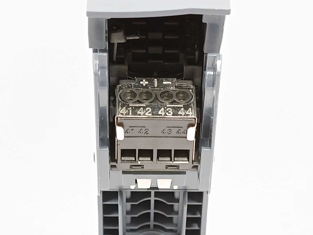 Siemens 6ES7531-7NF10-0AB0 SIMATIC S7-1500 Analog Input Module